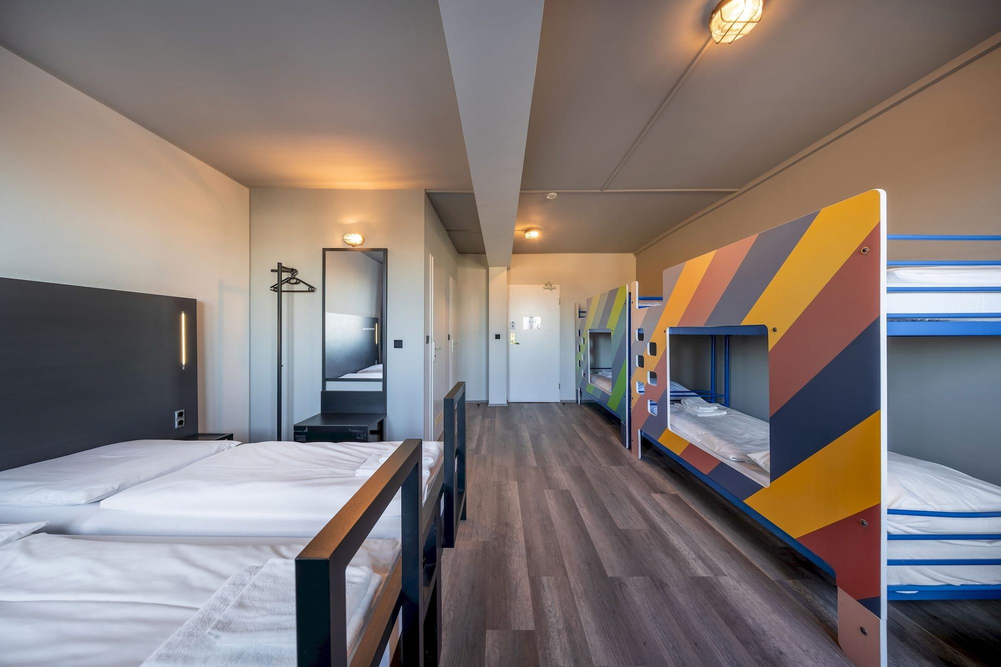 A&O Berlin Friedrichshain Екстериор снимка