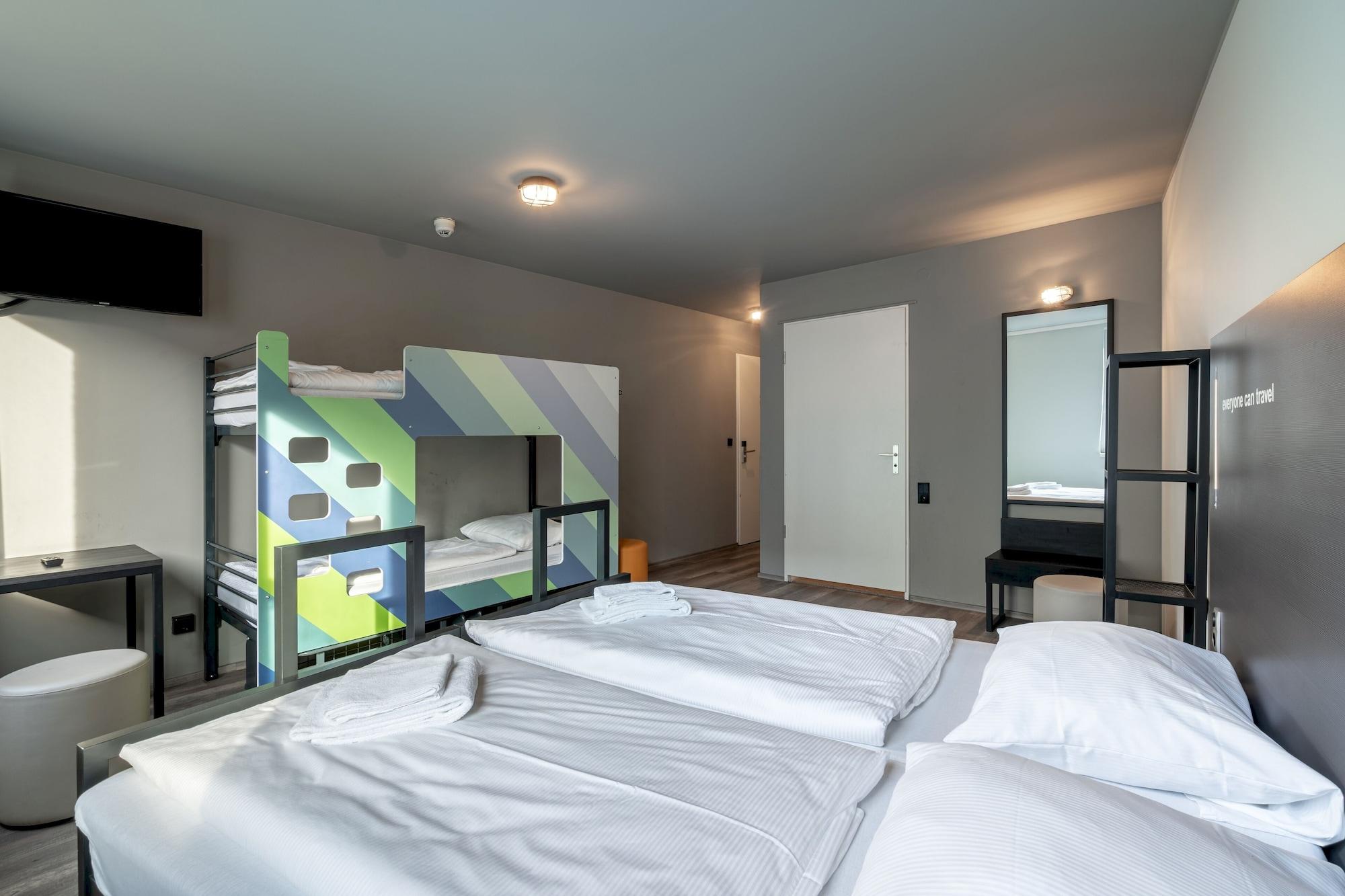 A&O Berlin Friedrichshain Екстериор снимка